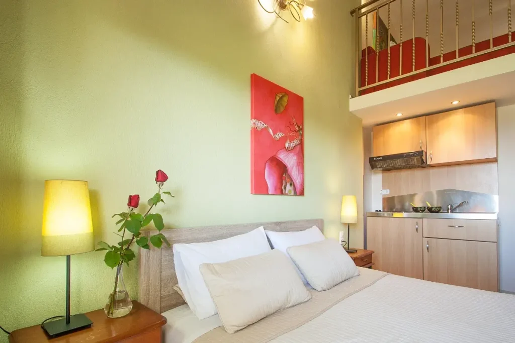 deluxe triple room maisonette 5