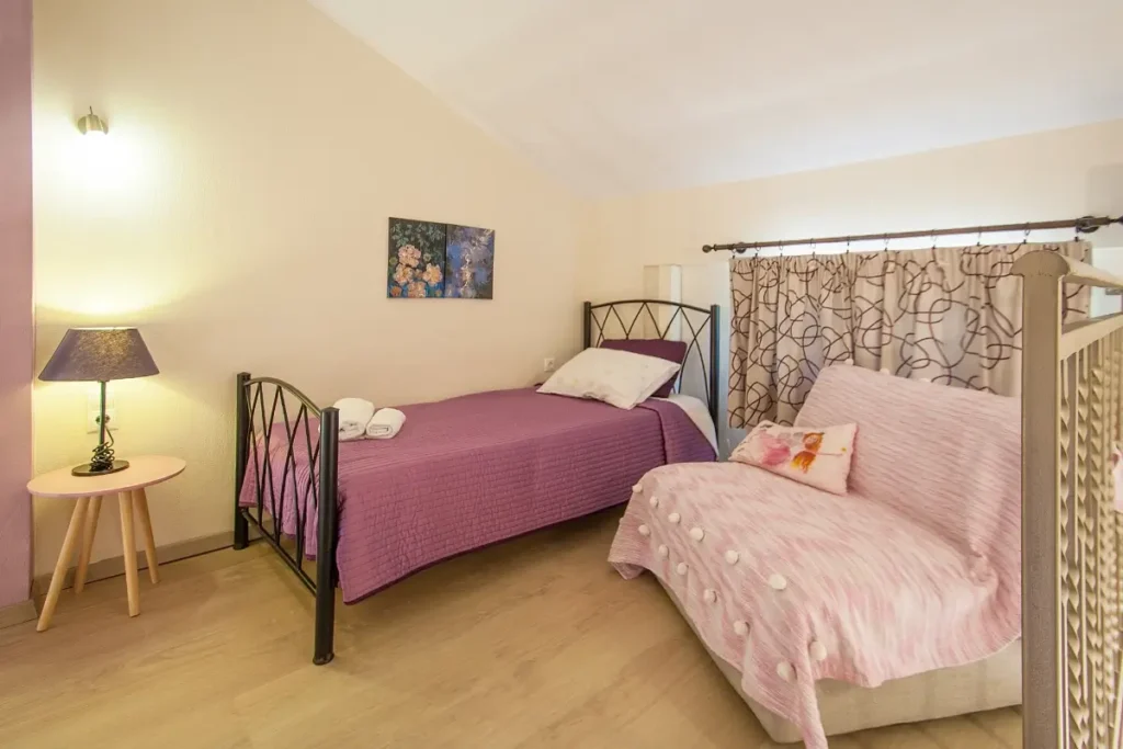deluxe triple room maisonette 7